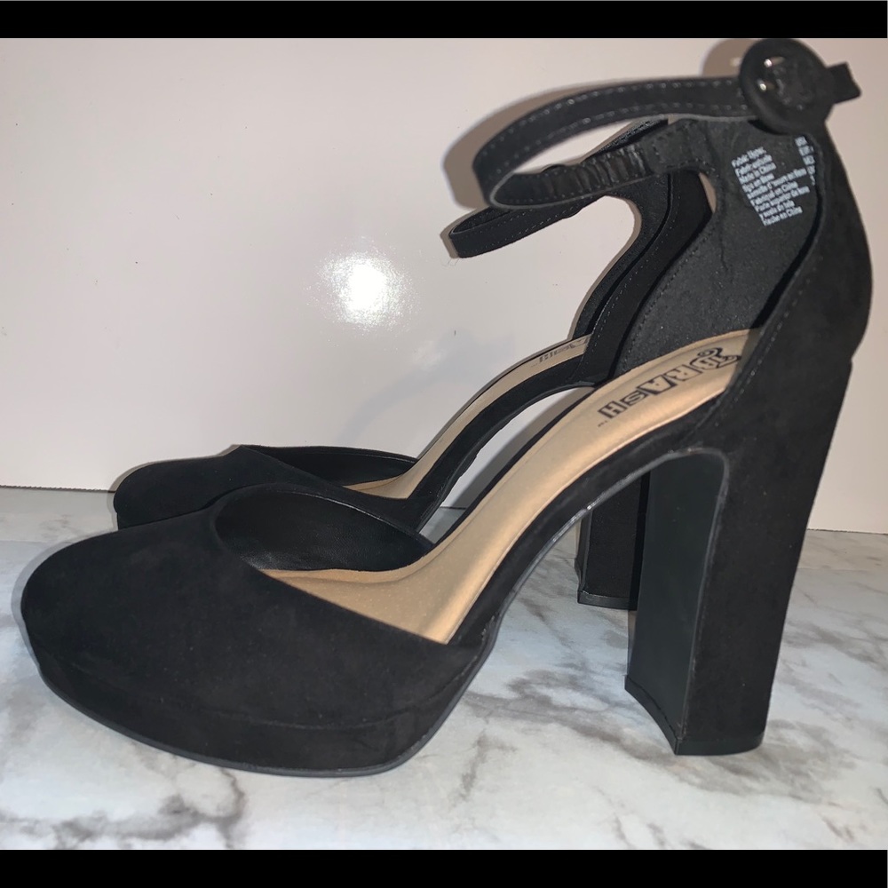 Black, suede 5 inch heels.